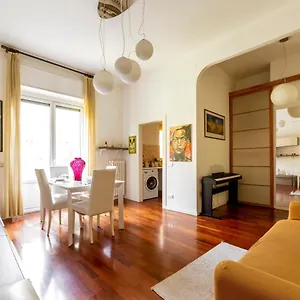 Calvairate Balcony Milano