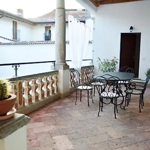 modern-ausgestatte-wohnung-in-historischem-palazzo.it-lombardy.com/